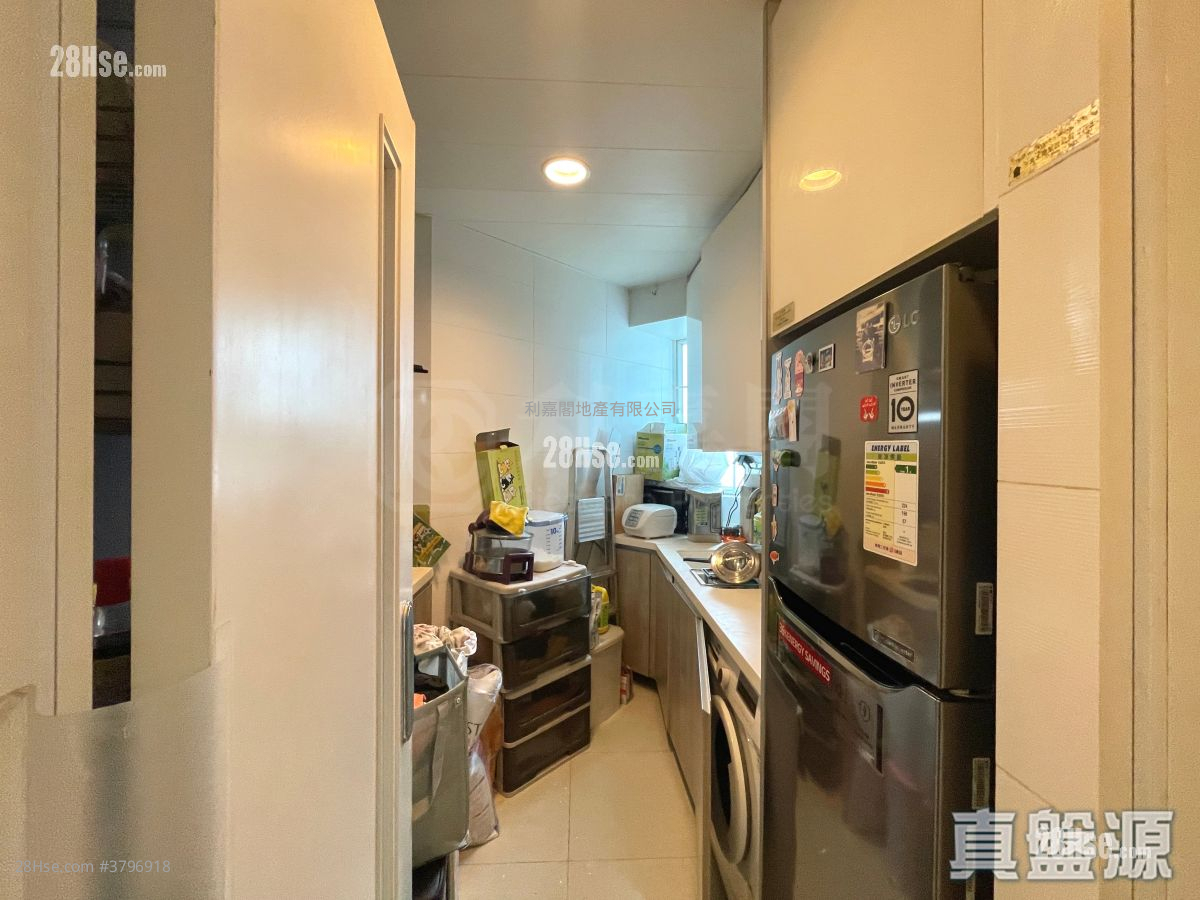 Le Prime Of Le Prestige Sell 4 Bedrooms , 3 Bathrooms 985 ft²