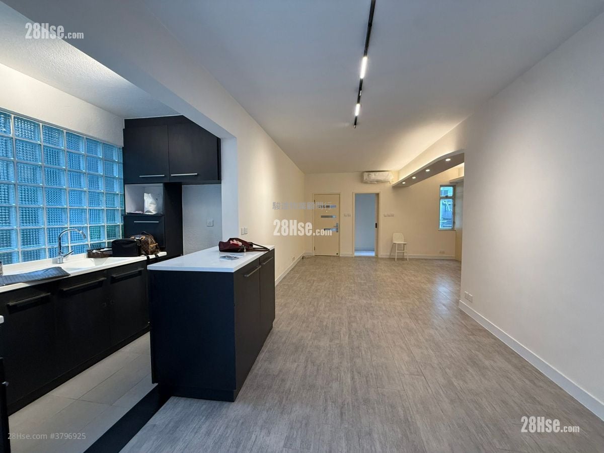 山村阁 租盘 685 平方尺