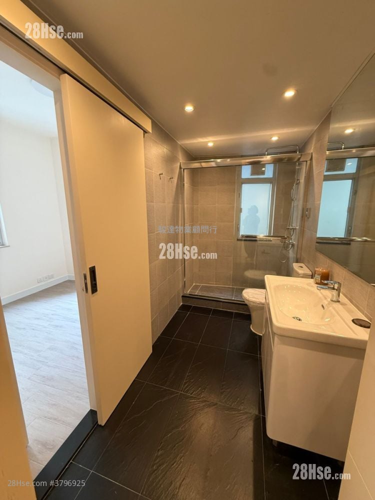 山村阁 租盘 685 平方尺