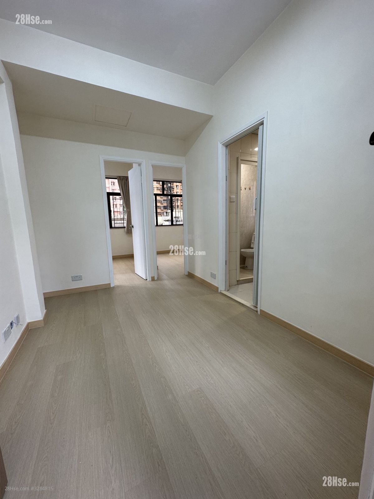 群星大厦 租盘 2 房 , 1 浴室 316 平方尺