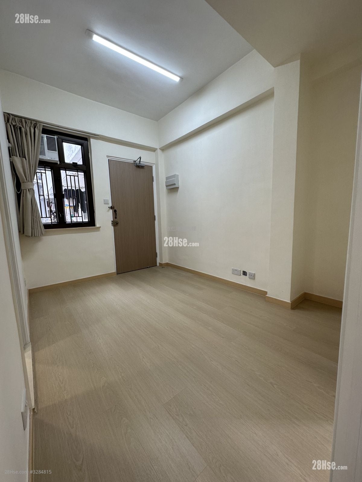 群星大厦 租盘 2 房 , 1 浴室 316 平方尺