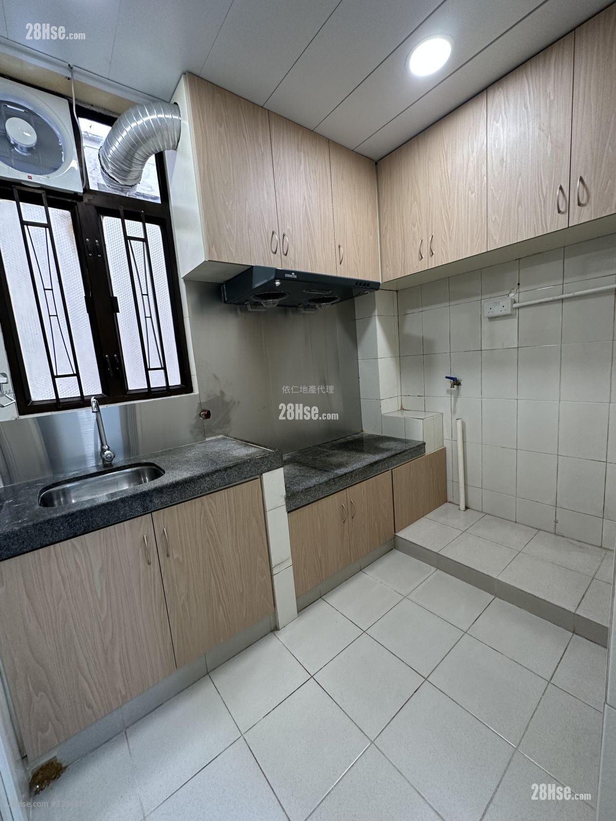 群星大厦 租盘 2 房 , 1 浴室 316 平方尺