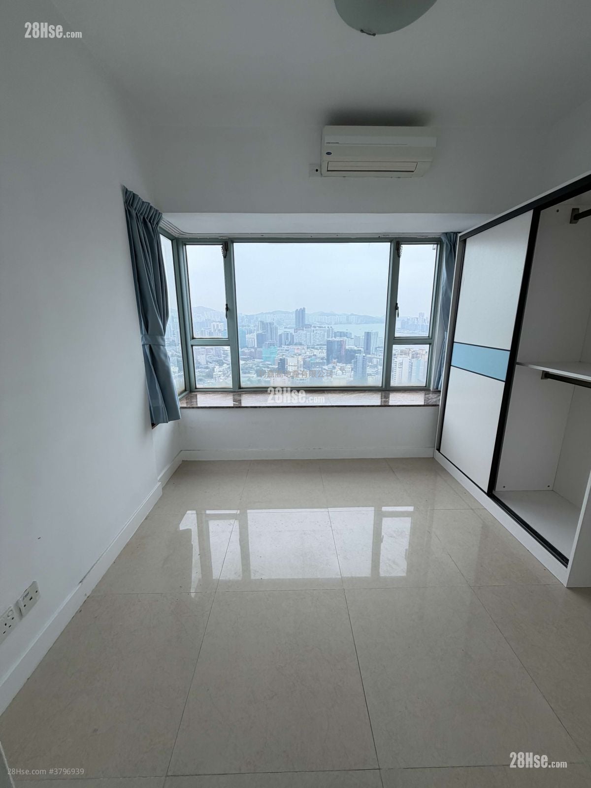 The Victoria Towers Rental 3 Bedrooms , 2 Bathrooms 791 ft²