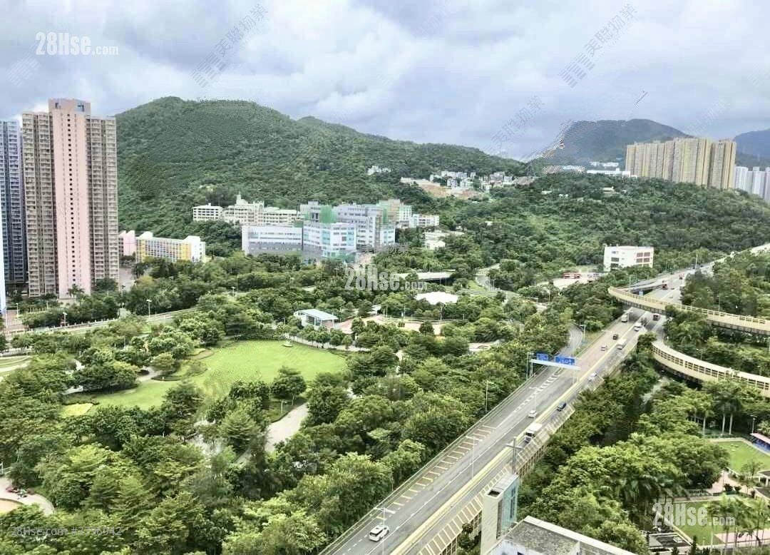 Nan Fung Plaza Sell 3 Bedrooms , 2 Bathrooms 781 ft²