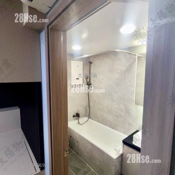 Whampoa Garden Sell 3 Bedrooms 833 ft²