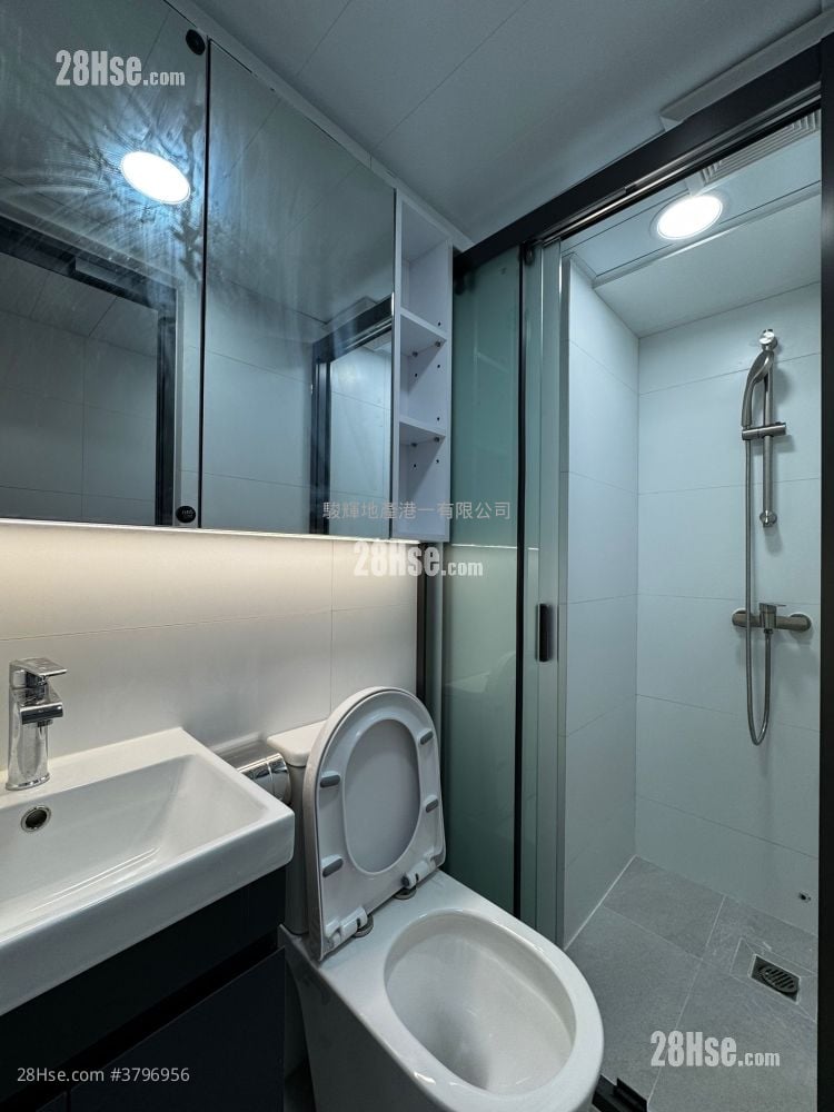 四海大厦 租盘 1 房 , 1 浴室 150 平方尺