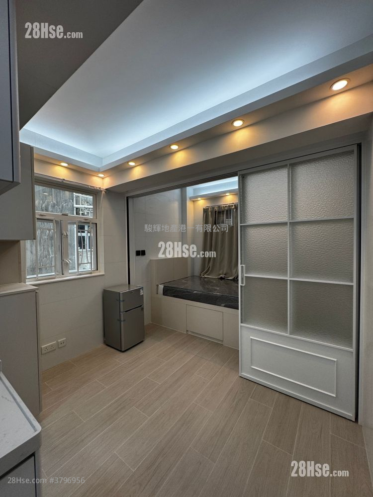 四海大厦 租盘 1 房 , 1 浴室 150 平方尺