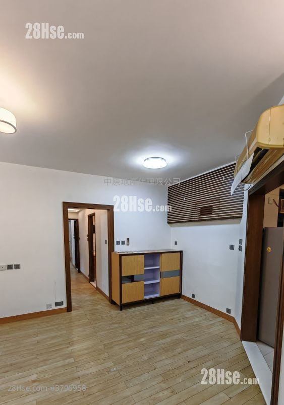 朗晴居 售盘 3 房 , 2 浴室 739 平方尺