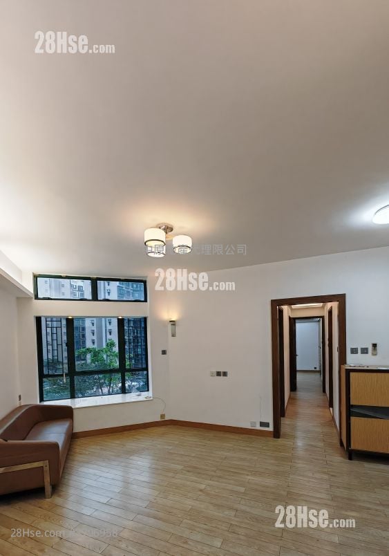 朗晴居 售盘 3 房 , 2 浴室 739 平方尺