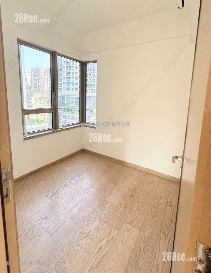 Seaside Sonata Sell 3 Bedrooms , 2 Bathrooms 786 ft²