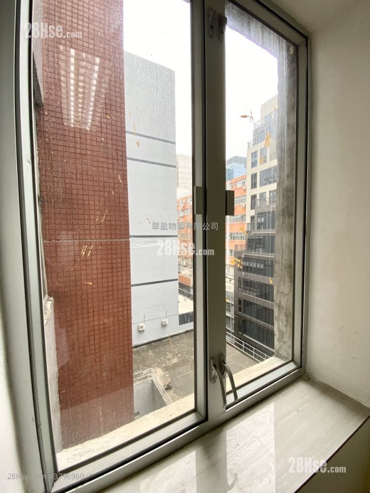 Morlite Building Rental 220 ft²