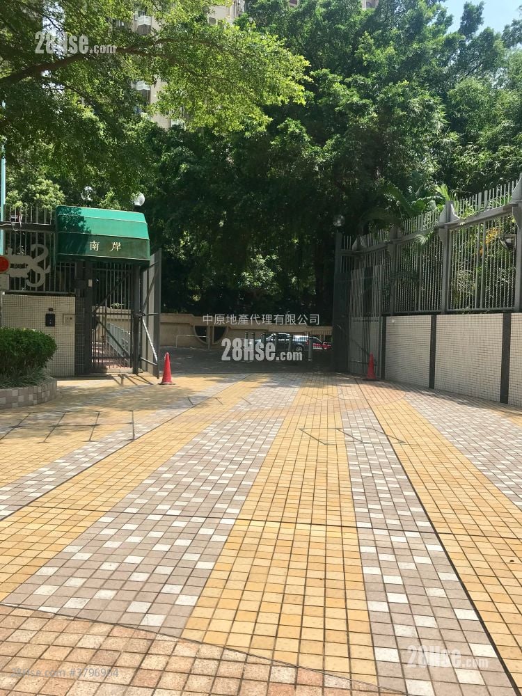 南岸 售盘 3 房 , 2 浴室 928 平方尺