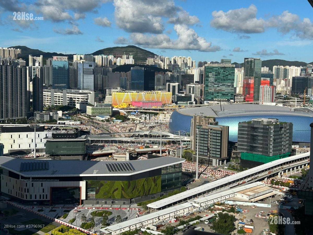 Sky Tower Sell 2 Bedrooms , 1 Bathroom 479 ft²