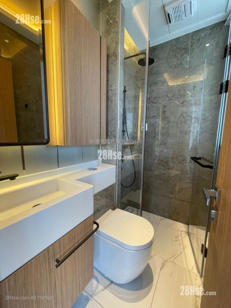 启岸 售盘 2 房 , 2 浴室 425 平方尺