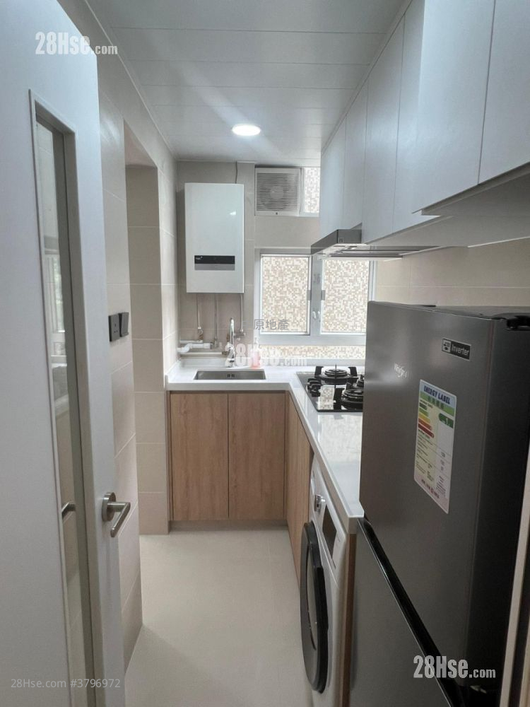 Ching Wah Court Sell 1 Bedroom , 1 Bathroom