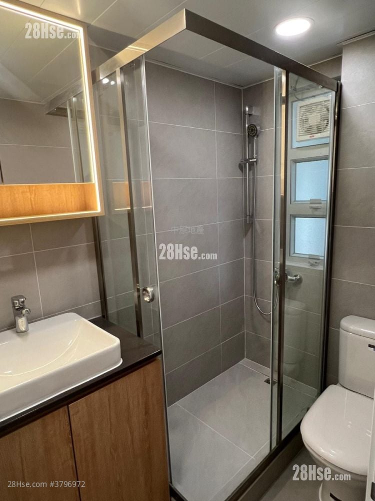 Ching Wah Court Sell 1 Bedroom , 1 Bathroom