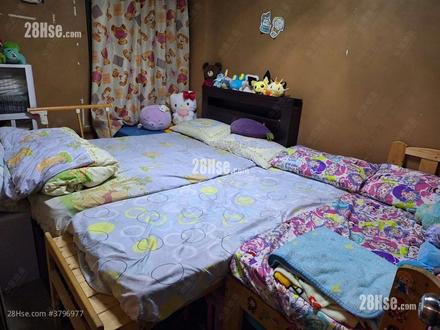 Treasure Court Sell 3 Bedrooms 594 ft²