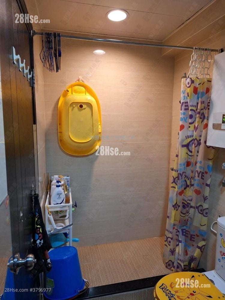 Treasure Court Sell 3 Bedrooms 594 ft²