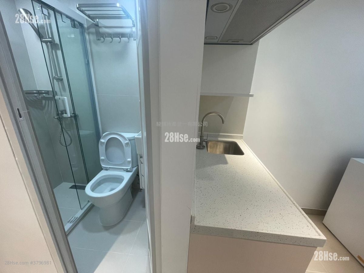 Man Ying Building Rental 1 Bedroom , 1 Bathroom 170 ft²