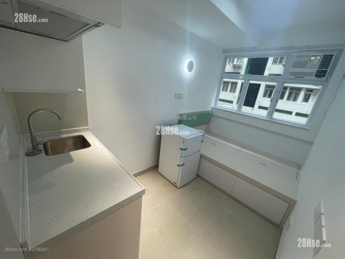 Man Ying Building Rental 1 Bedroom , 1 Bathroom 170 ft²
