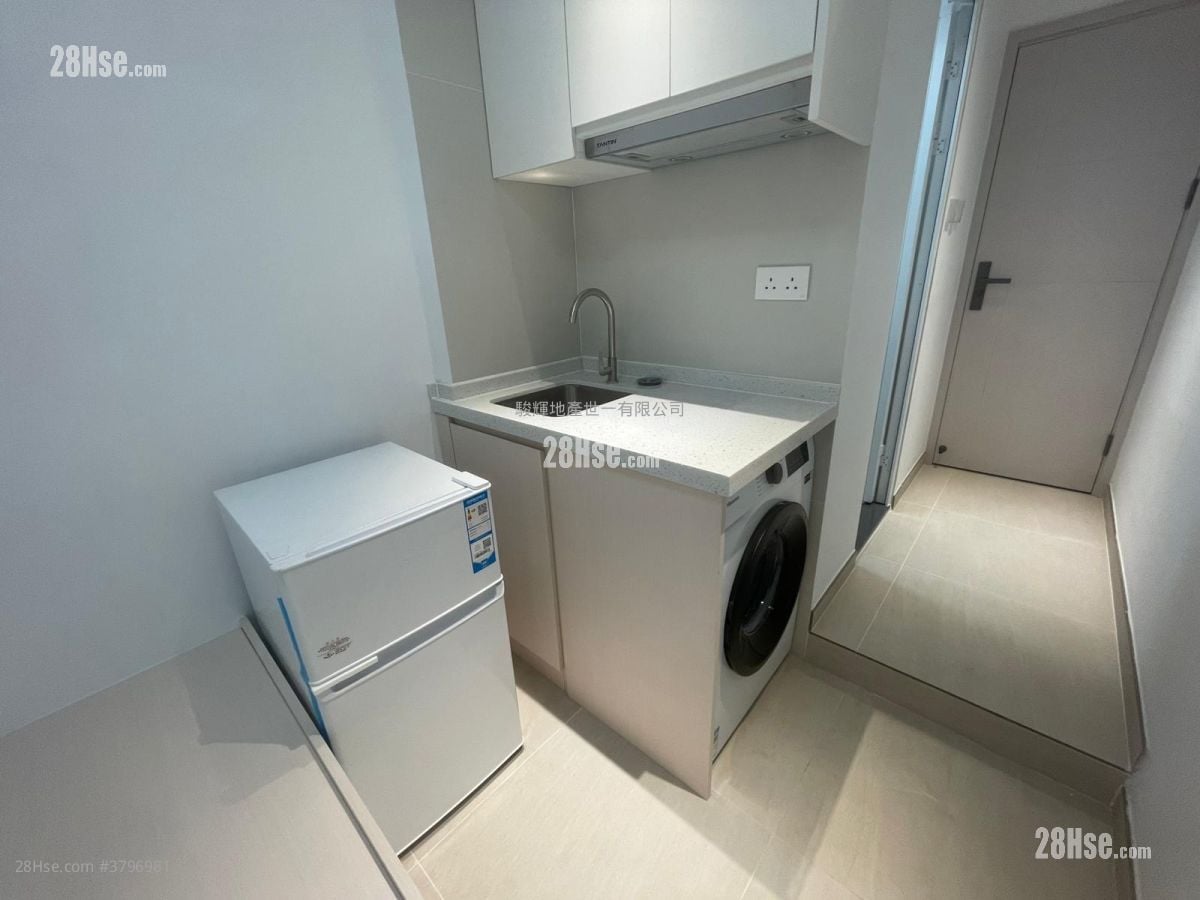 Man Ying Building Rental 1 Bedroom , 1 Bathroom 170 ft²