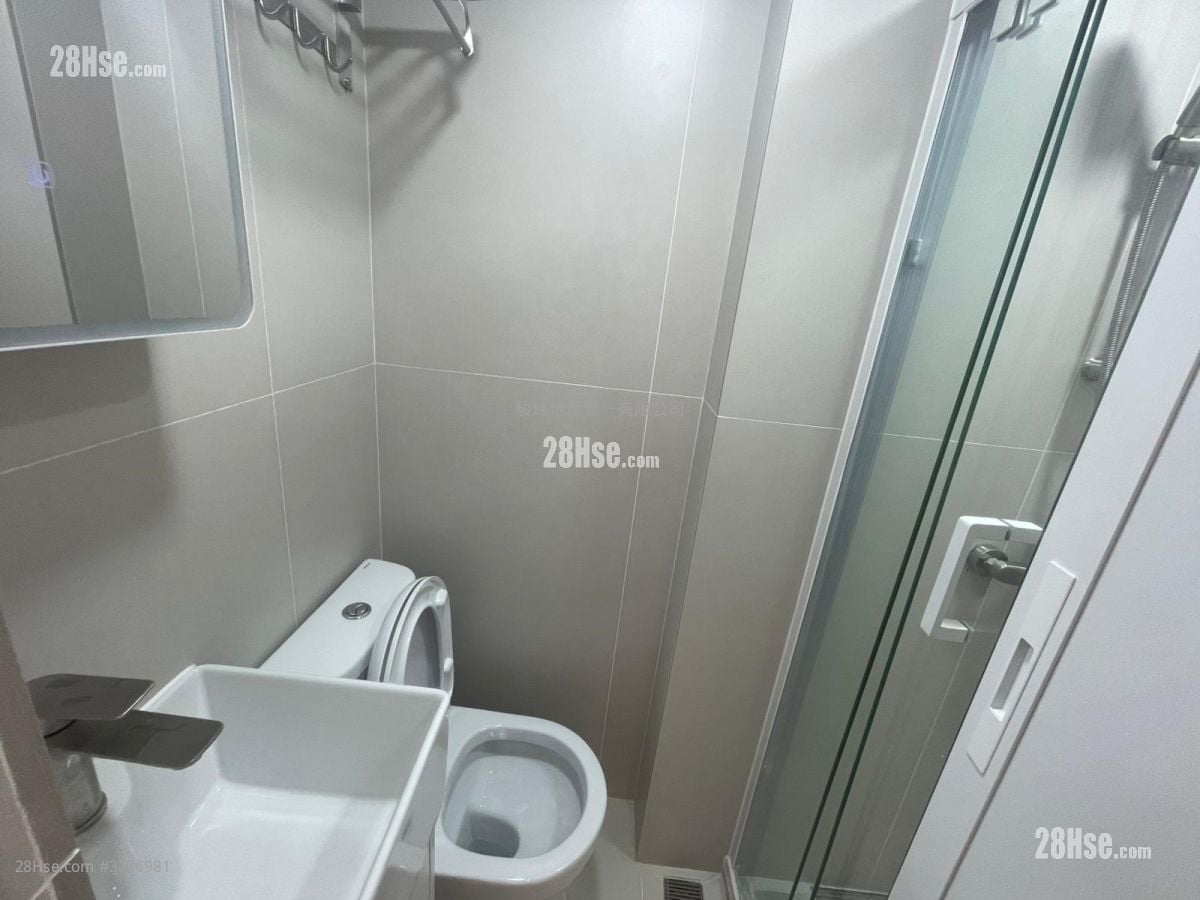 Man Ying Building Rental 1 Bedroom , 1 Bathroom 170 ft²