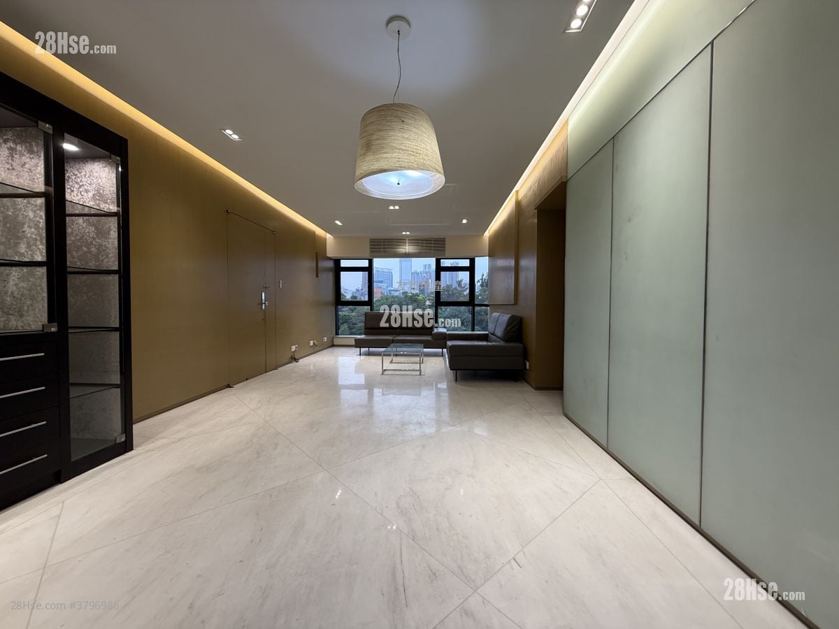 King's Park Hill Rental 3 Bedrooms , 3 Bathrooms 1,230 ft²