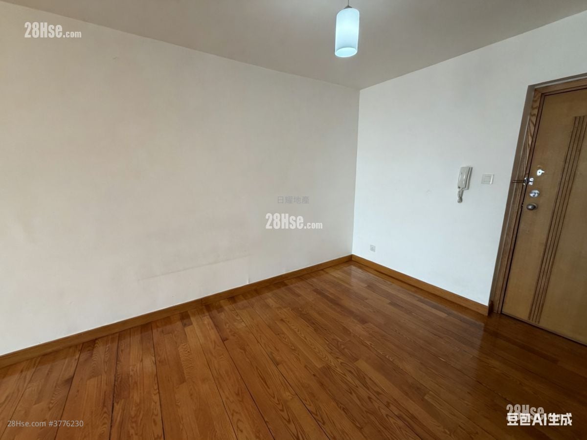 Hollywood Terrace Sell 2 Bedrooms , 1 Bathroom 639 ft²