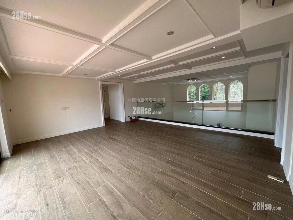 东头湾道 租盘 5+ 房 5,134 平方尺