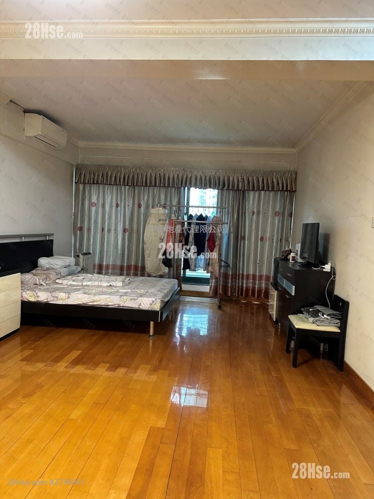 朗逸豪园 售盘 5+ 房 2,112 平方尺