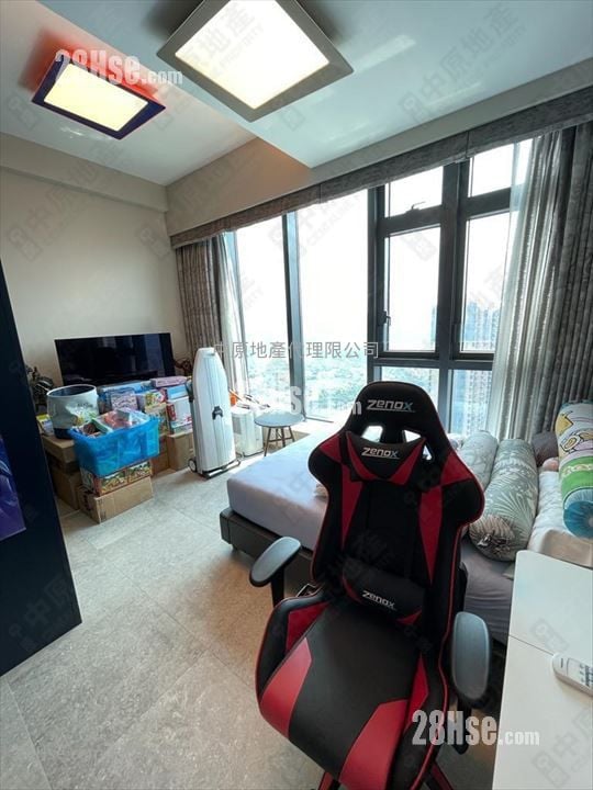 Grand Yoho Sell 5+ Bedrooms 2,038 ft²