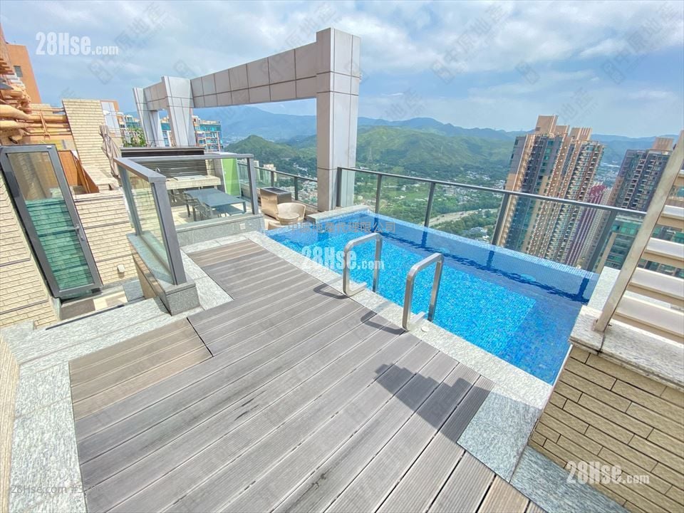 Grand Yoho Sell 5+ Bedrooms 2,038 ft²