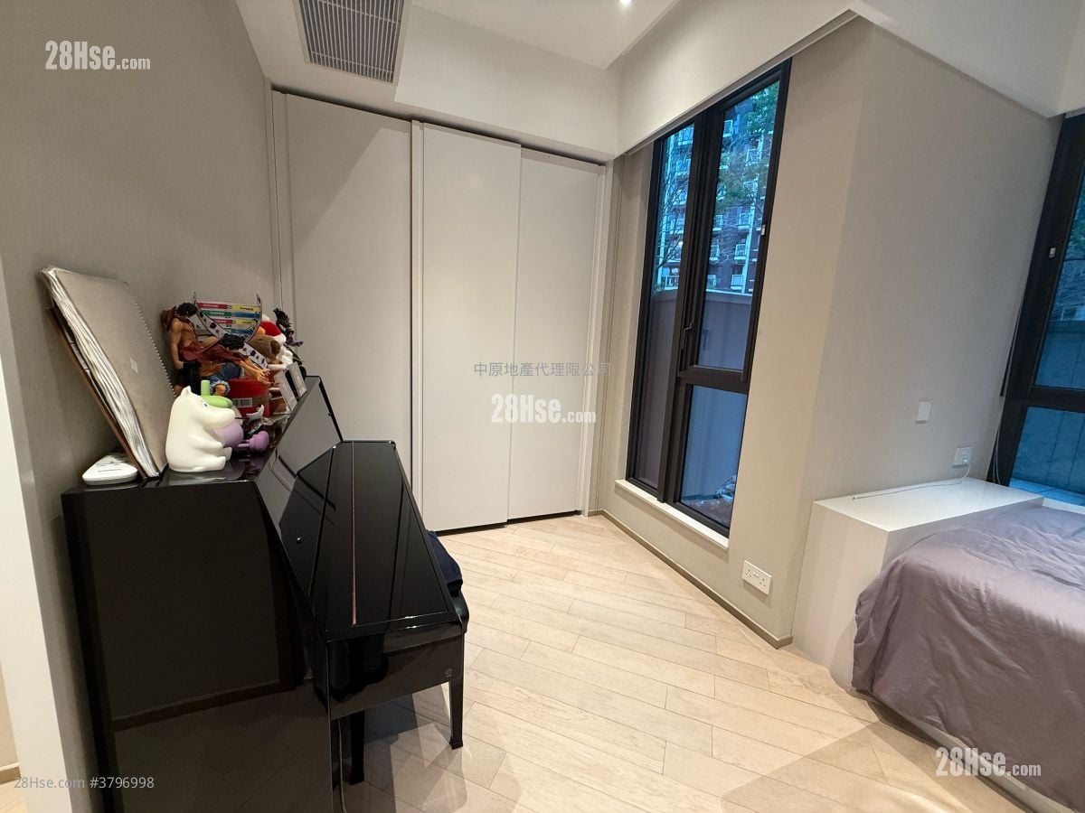 Wetland Seasons Bay Sell 5+ Bedrooms 1,158 ft²