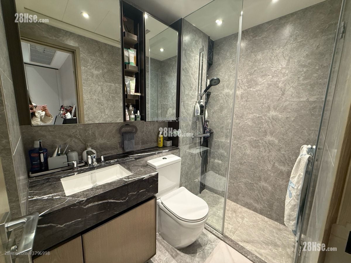 Wetland Seasons Bay Sell 5+ Bedrooms 1,158 ft²