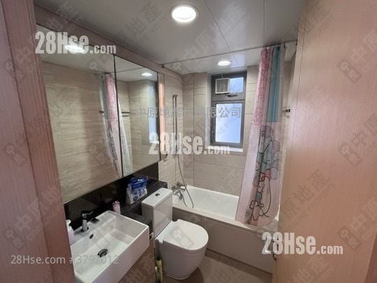 Parc City Rental 2 Bedrooms , 1 Bathroom 533 ft²