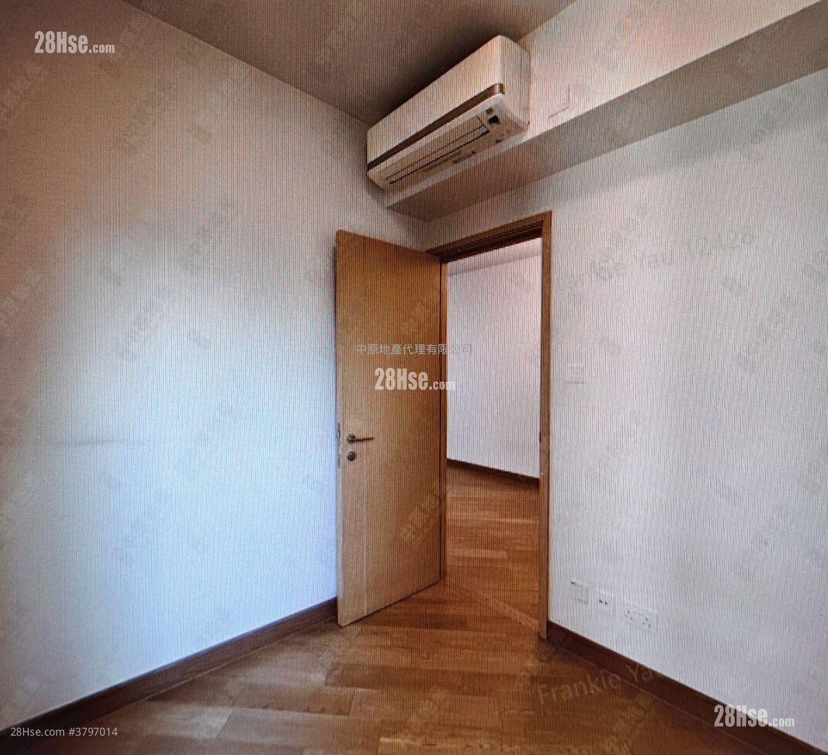 Parc City Rental 2 Bedrooms , 1 Bathroom 533 ft²