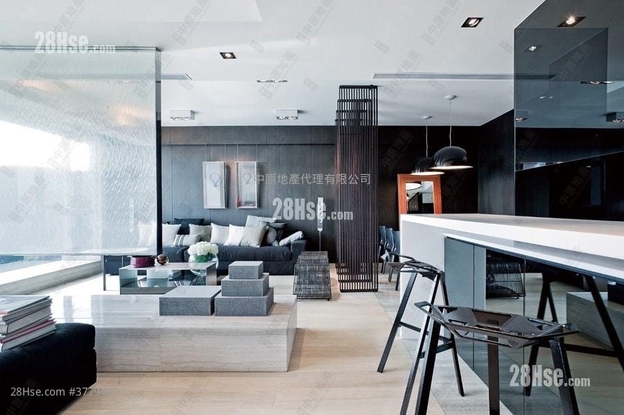 帝景峰 售盘 1 房 1,198 平方尺