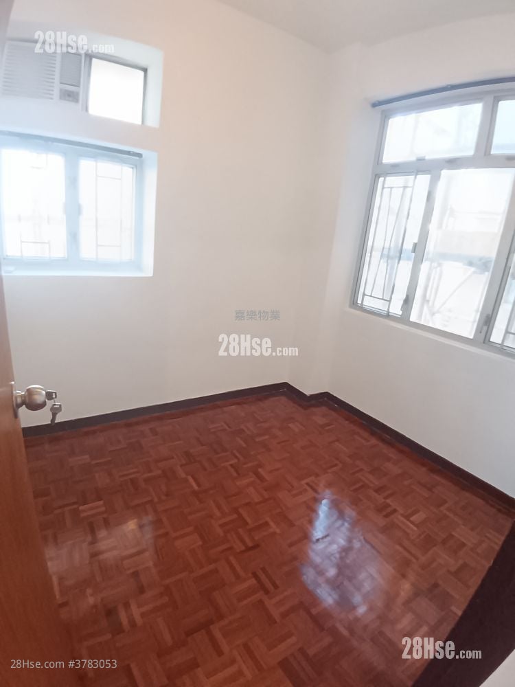 Lok Sing Centre Rental 2 Bedrooms , 1 Bathroom 343 ft²
