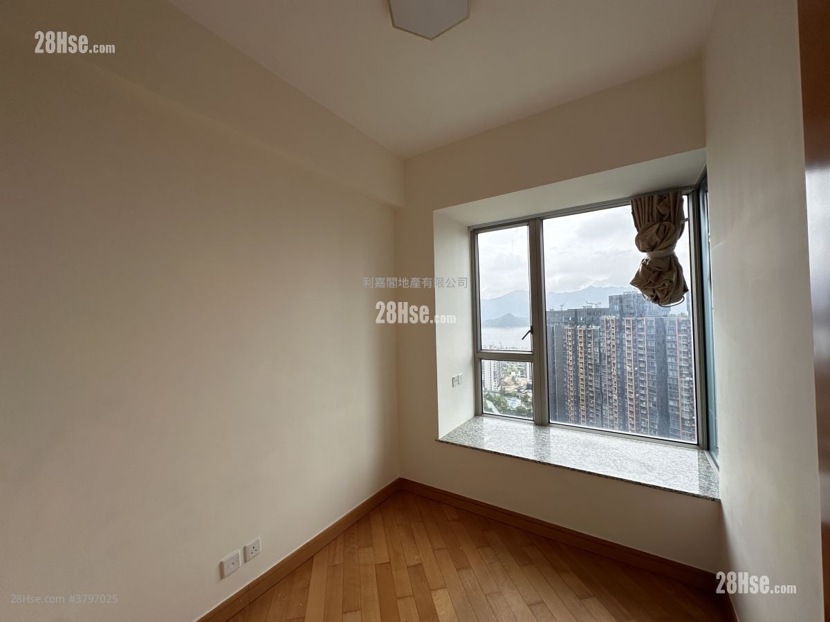 银湖天峰 售盘 3 房 1,051 平方尺