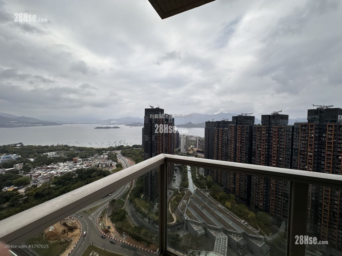 银湖天峰 售盘 3 房 1,051 平方尺