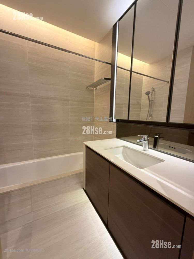 满名山 售盘 4 房 , 3 浴室 1,259 平方尺