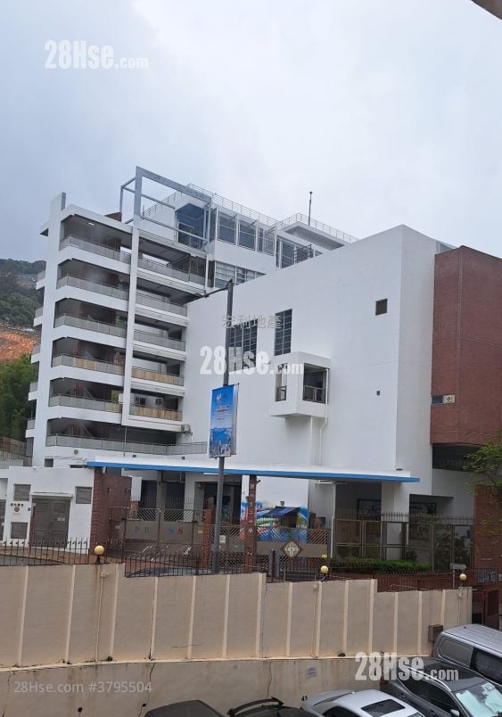 Wah Yu Court Rental 2 Bedrooms , 1 Bathroom 398 ft²