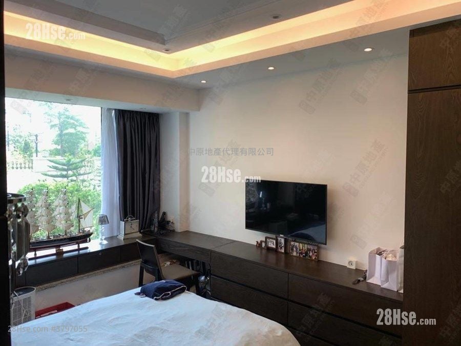 逸珑湾 售盘 4 房 1,159 平方尺