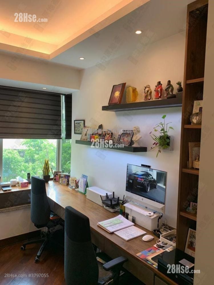 逸珑湾 售盘 4 房 1,159 平方尺