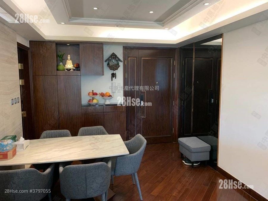 逸珑湾 售盘 4 房 1,159 平方尺