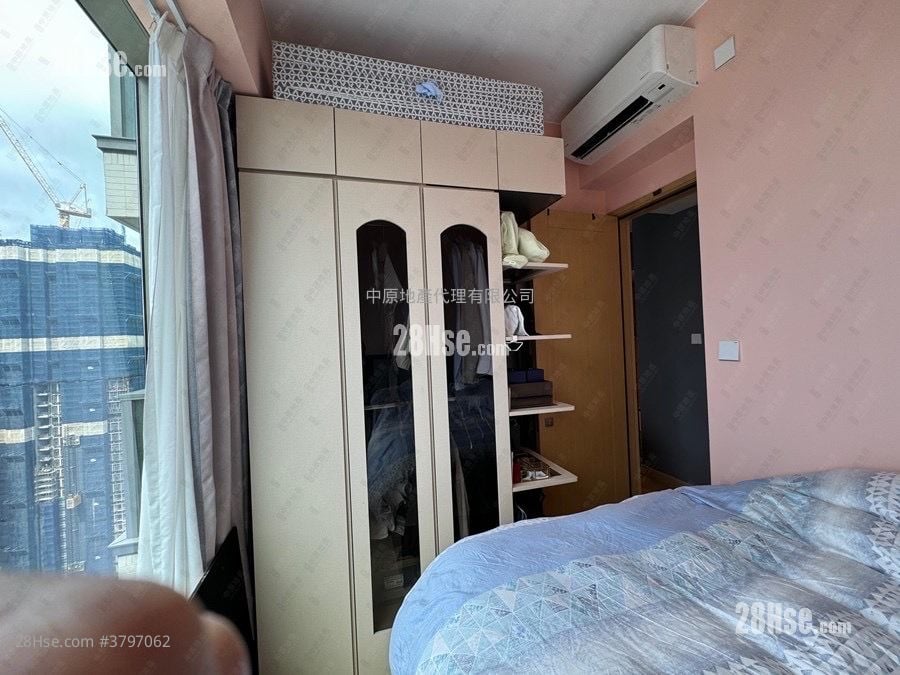 Marini Sell 2 Bedrooms 495 ft²