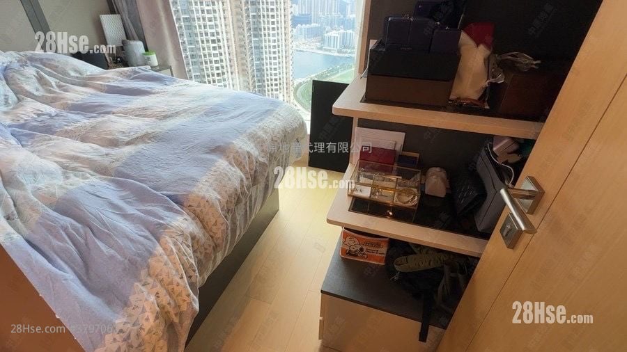 Marini Sell 2 Bedrooms 495 ft²