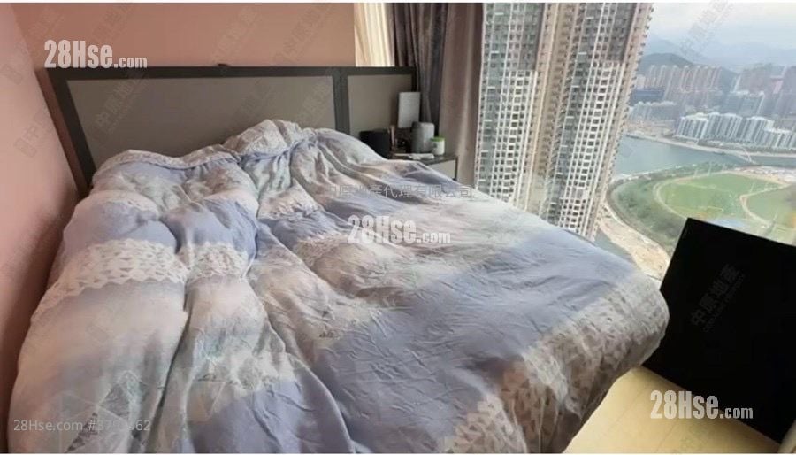 Marini Sell 2 Bedrooms 495 ft²