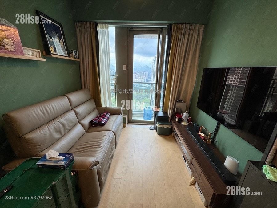 Marini Sell 2 Bedrooms 495 ft²