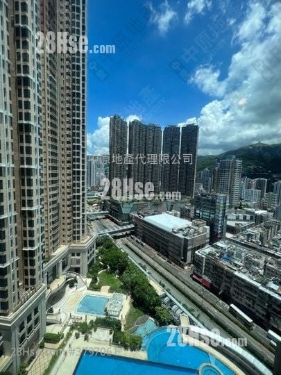 Aurora Rental 289 ft²